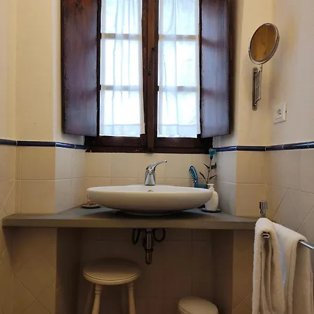 Case Bernardini - Historic Tuscan Homes With Pool ゲストハウス 3*