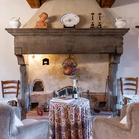 ゲストハウス Case Bernardini - Historic Tuscan Homes With Pool Coreglia Antelminelli