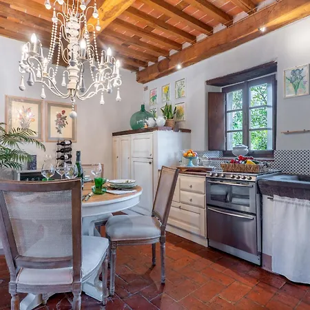 Gasthof Bernardini - Historic Tuscan Homes With Pool 3*