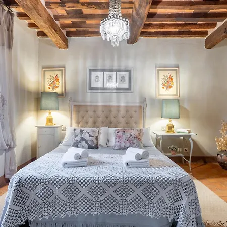 ゲストハウス Case Bernardini - Historic Tuscan Homes With Pool Coreglia Antelminelli