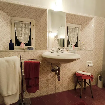 Case Bernardini - Historic Tuscan Homes With Pool ゲストハウス